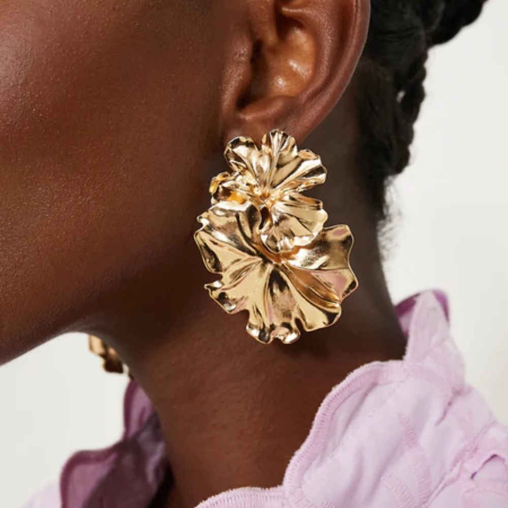 Tuckernuck | Statement Gold Leaf Earrings